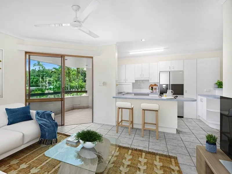 Quiet Unit Next to the Beach