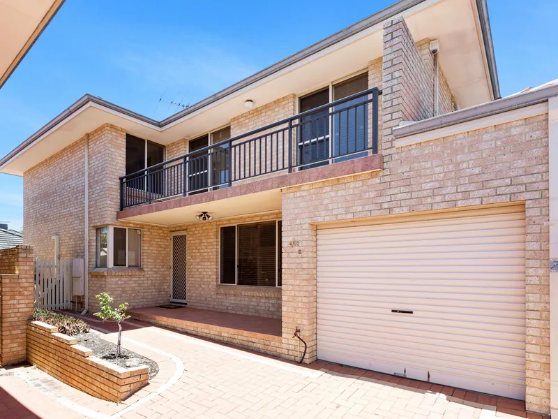 RARE 4 Bedroom Townhouse with NO STRATA FEES