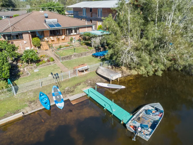 Little Treasure In Lake Conjola.