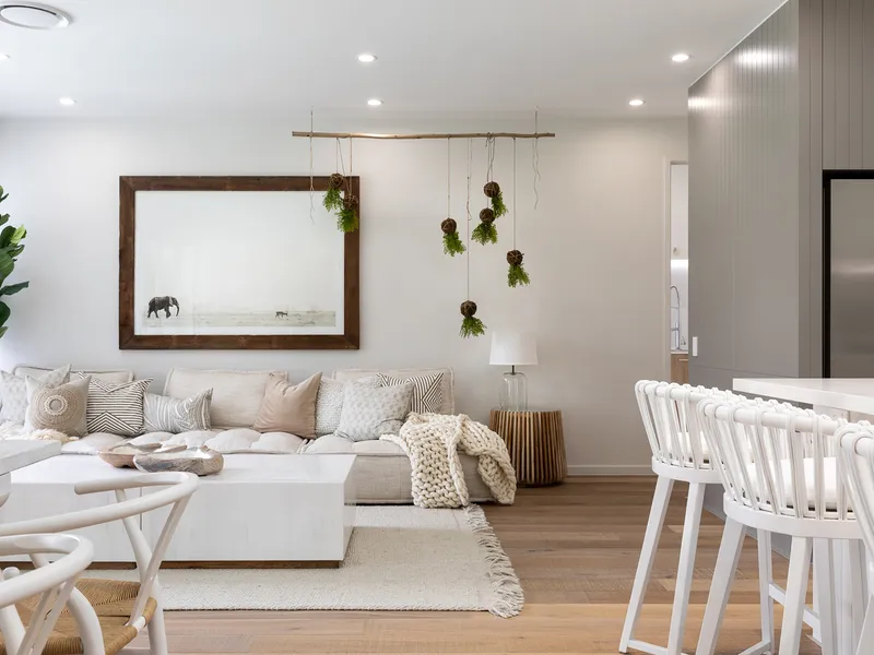 CANAL HOME WITH POOL