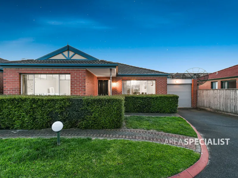 listedAS - Spacious And Light Filled Villa Unit