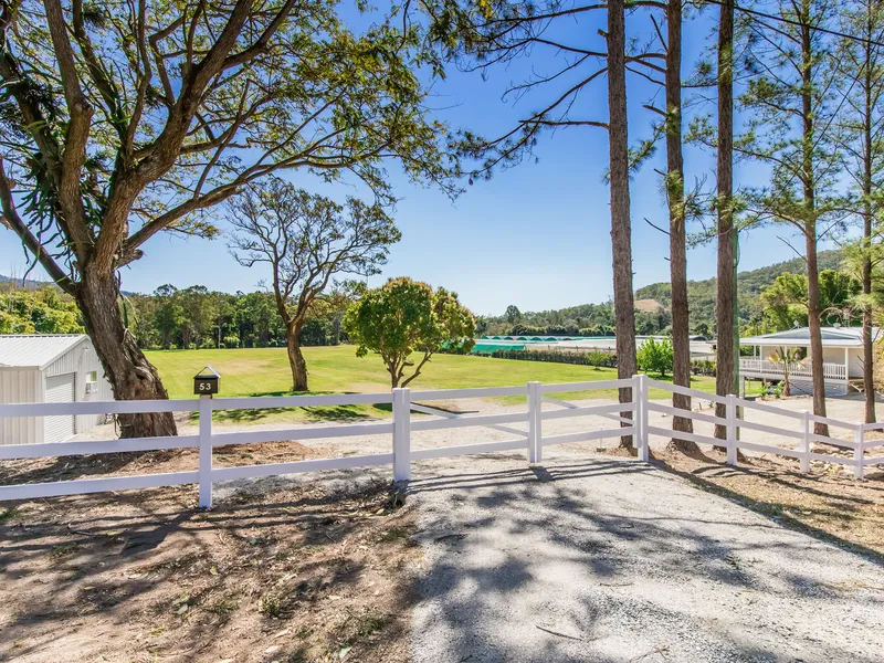 A Hidden Gem with Endless Potential! Ideal Position on the Coomera River!