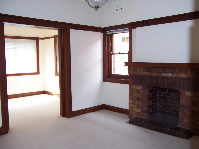 Like a SEMI - EASY LIVING - BEST LOCATION