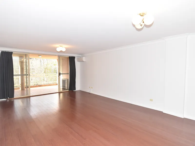 CONVENIENT SECOND FLOOR APARTMENT