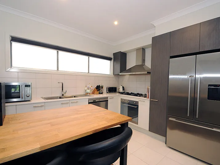 IMMACULATE 4 BEDROOM FAMILY HOME IN A PRIME LOCATION!