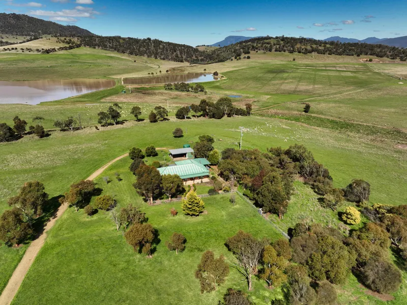 Lifestyle Holding / Intensive Farming- 44.8 Ha