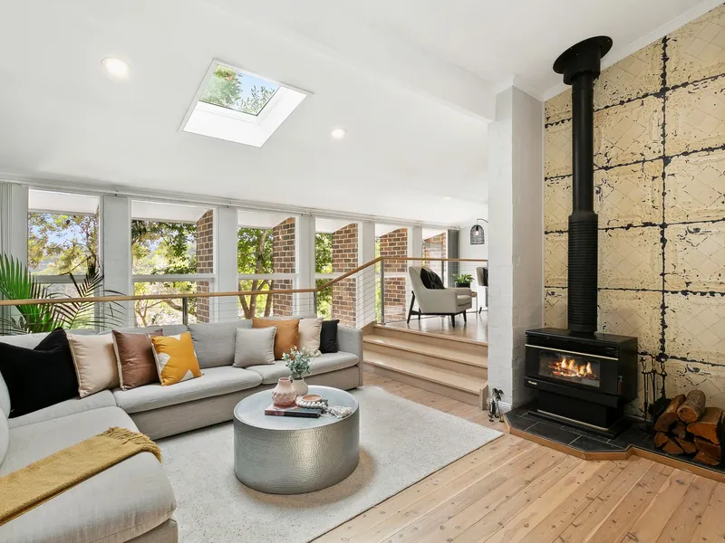 Architectural Beauty with Leafy Outlook