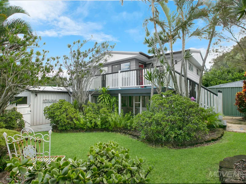 Pool, shed, ocean views - this will tick all the boxes