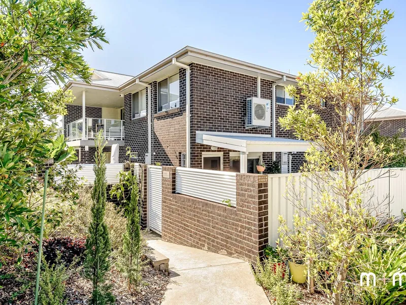 spacious modern townhouse