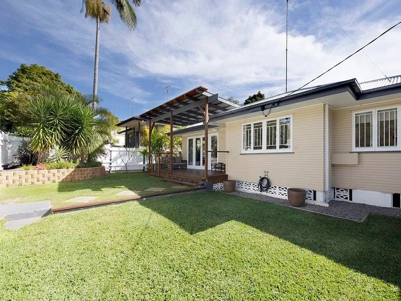 Stunning Family Home Offers Quality, Comfort & Location