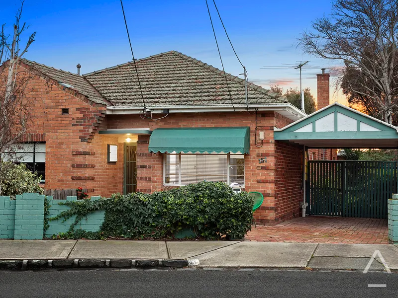 Charming art deco delight, updated for modern living