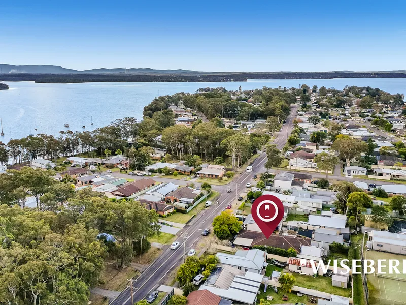 Lakeside Serenity: Secure Your Dream Seven Bedroom Home in Mannering Park, Lake Macquarie!