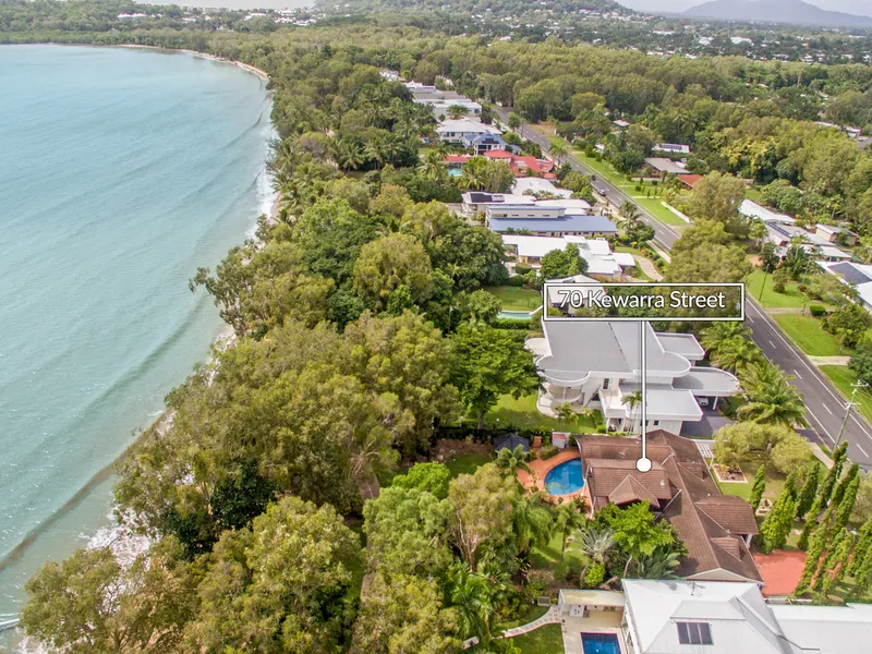 Absolute Beachfront-Pet Friendly – Compete Pool & Garden Maintenance Included