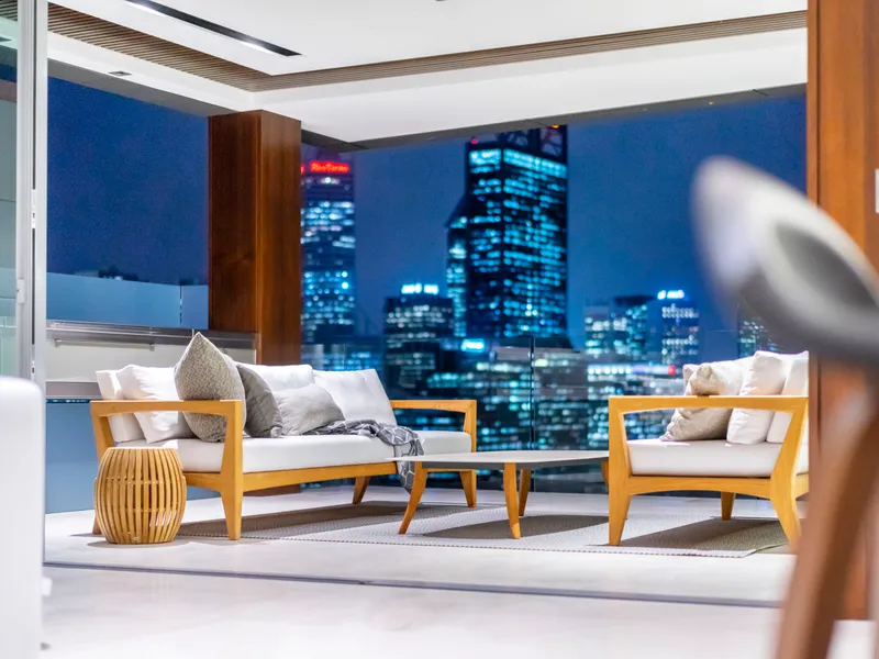 Once in a lifetime opportunity- Palatial Panoramic Apartment!
