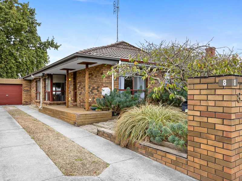 2 Bedroom Brick Home Positioned In Great Location