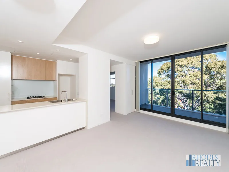 Stunning One Bedroom Apt in Central Square West Ryde