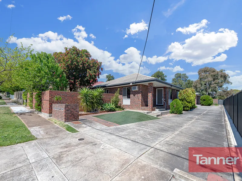 Location, Lifestyle, Low-Maintenance Living!