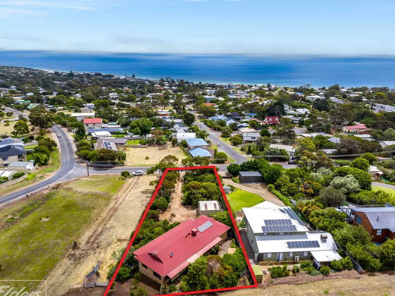 Classic Country Living in Beautiful Beachside Community