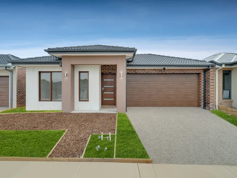 Brand New Home in Charlemont Rise !!