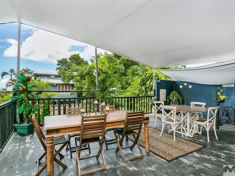 PRIVATE RESIDENCE/ RESTAURANT/WINE BAR? OR ALL 3?