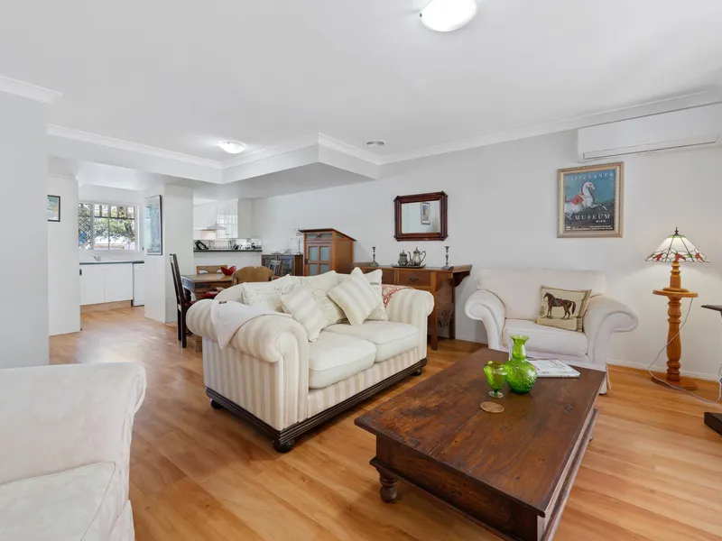 Federation Style Townhouse in Super Prime Southport Location!