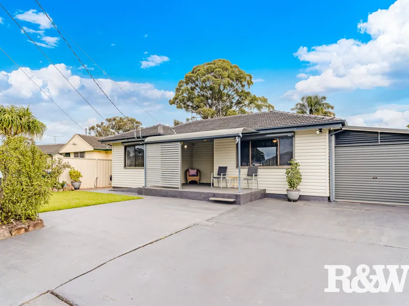 708M2 BLOCK OF LAND + TEENAGE RETREAT