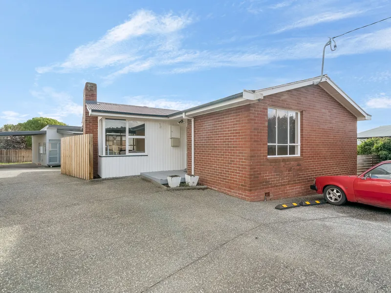 Lovely 3 Bedroom Unit in the Heart of Glenorchy