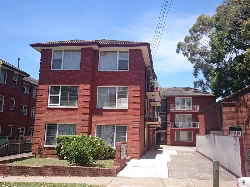 2 Bedroom unit is great location