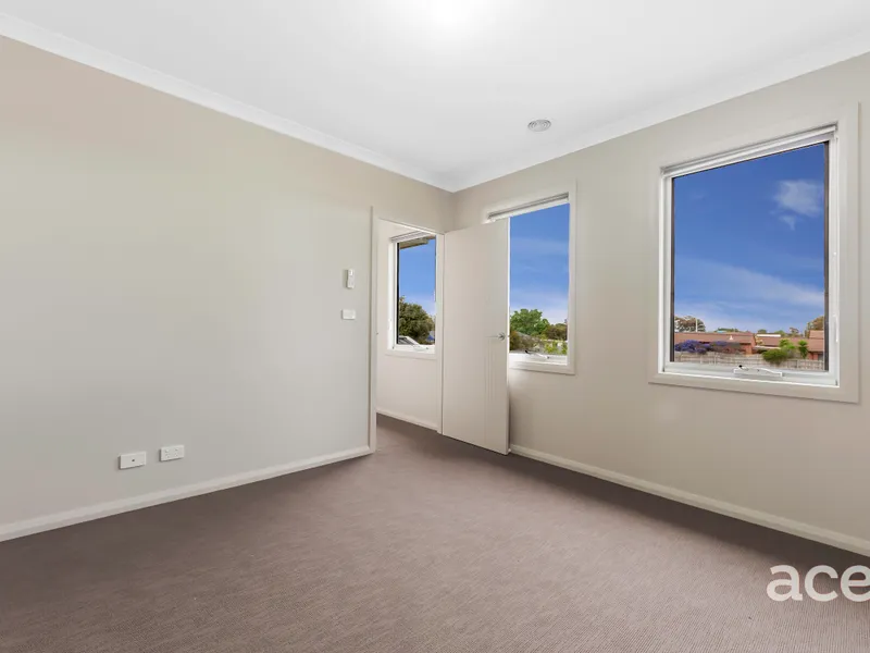 Designer Retreat In The Heart Of Laverton!