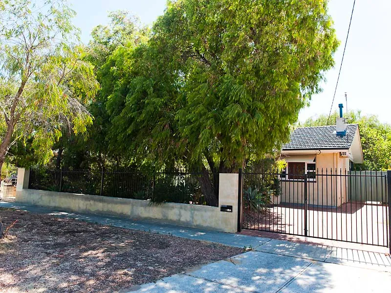 LOCATION LOCATION CLOSE TO FREMANTLE HUB AND SOUTH BEACH PRECINCT