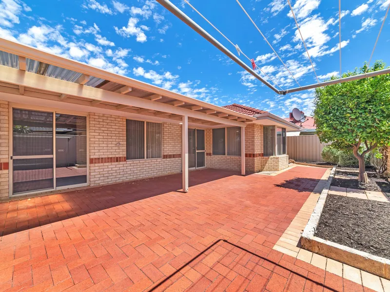 Go No Further - Spacious, light, functional!