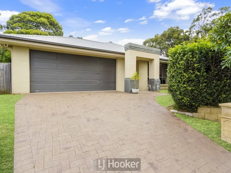 LAKESIDE LIFESTYLE IN TRINITY POINT