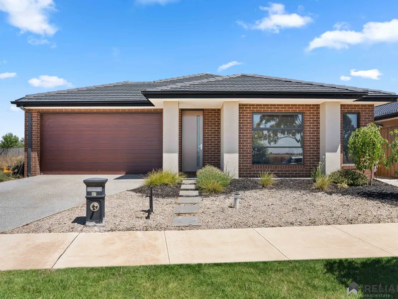 Beautiful family home!