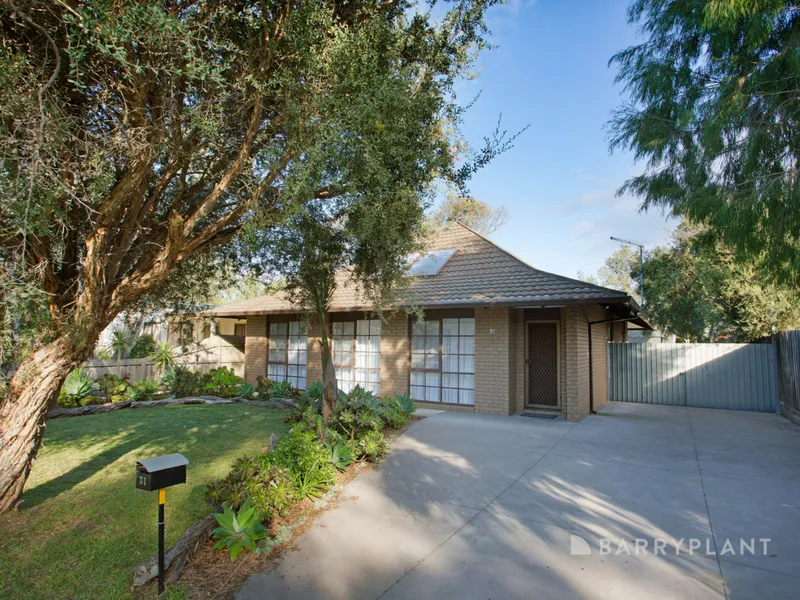 500m to Beach, 35m to Tootgarook Primary School