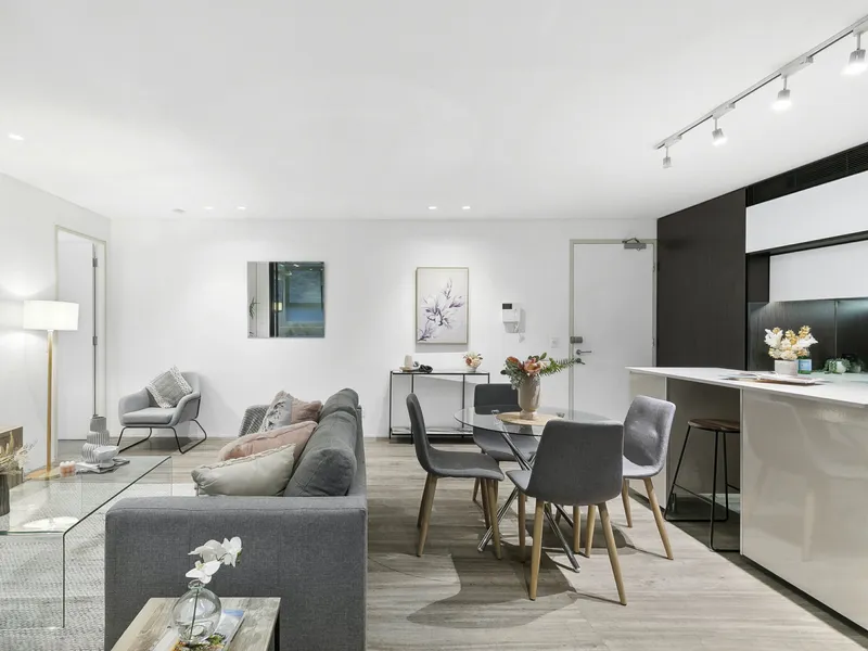 Pristine Contemporary-Style Living in Peaceful Pocket