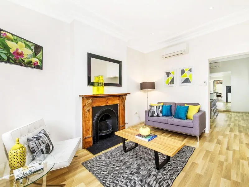 Three Bedrooms, Two Bathrooms and Parking - Beautiful Terraced Home