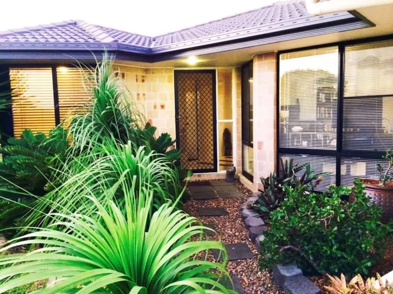 4 Bed + Study on 1 acre, 1.2kms to beach