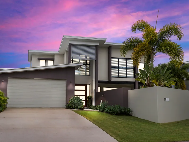 SPACIOUS DESIGNER LIVING IN COASTAL HOT SPOT!