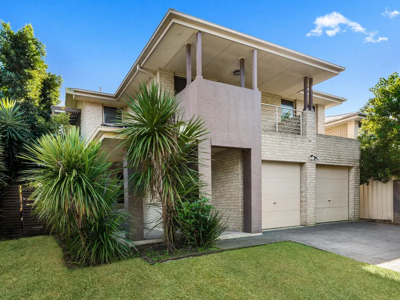 Pre registered attendance only at auction and viewings