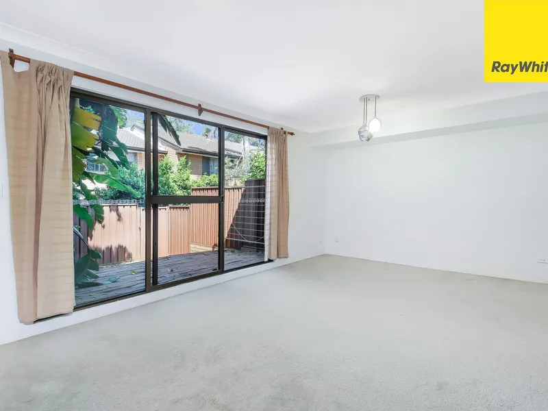 Peaceful Three Bedroom Townhouse in a Desirable Location