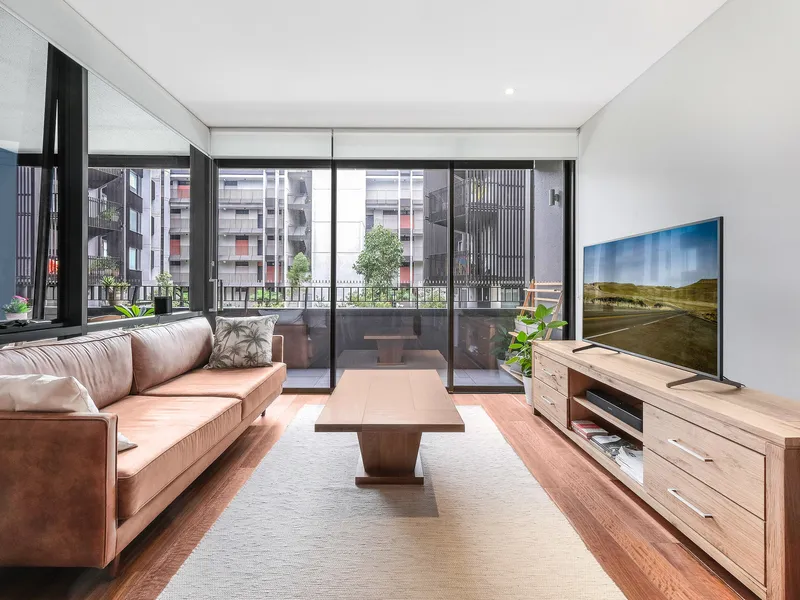 ULTRA MODERN ONE BEDROOM