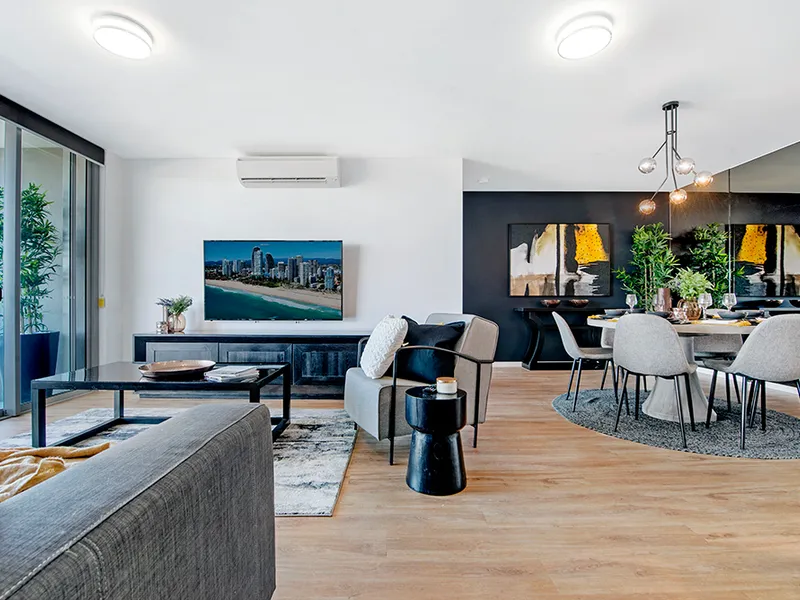 Fully Furnished 3 bedroom apartment on the Lake