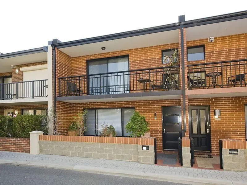 Stunning 3 Bedroom Townhouse in East Perth