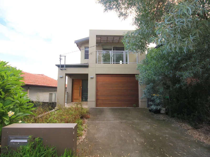 MODERN THREE BEDROOM HOUSE