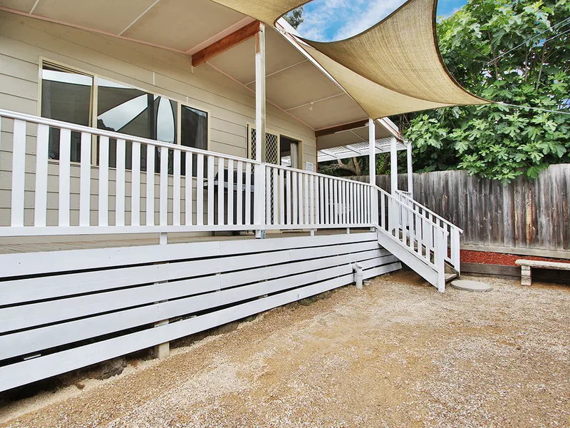 FAMILY HOME WITH INDEPENDENT UNIT