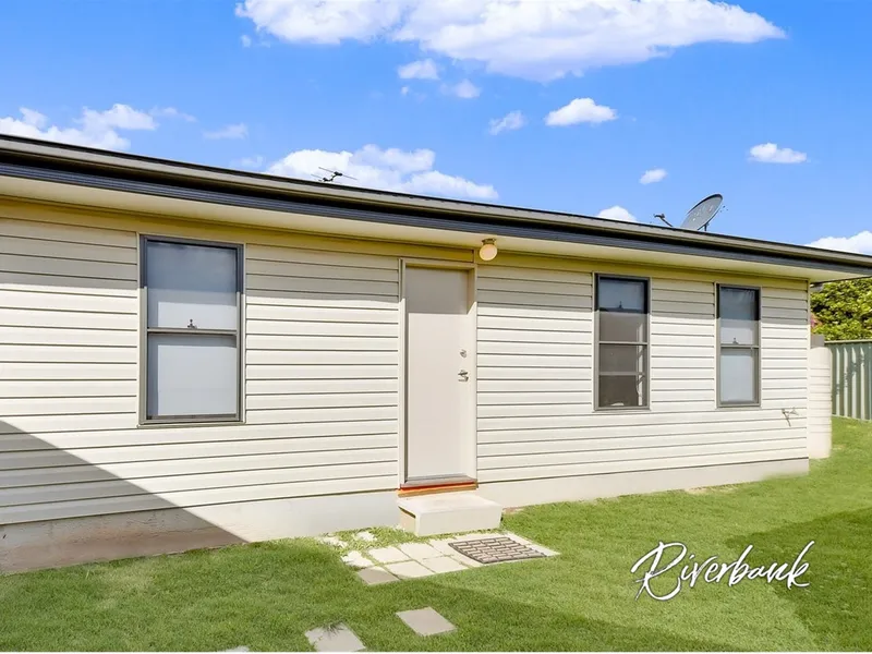 SPACIOUS ONE BEDROOM GRANNY FLAT