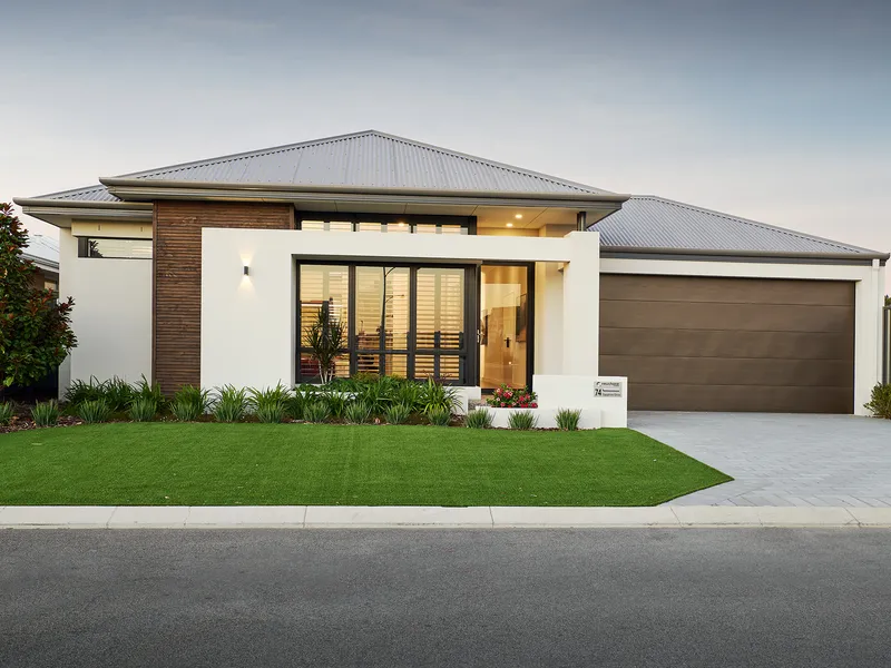 PERFECT OPPORTUNITY FOR A PERFECT HOME ON A BIG BLOCK.