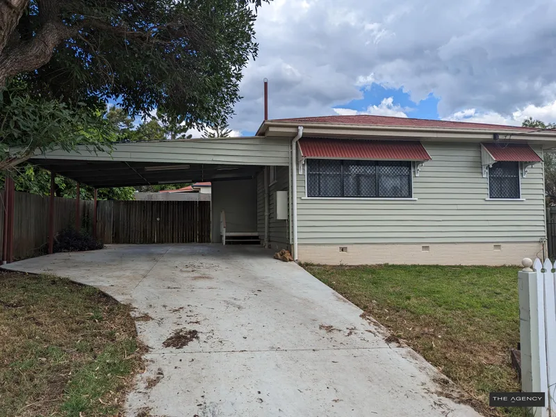 Tidy cottage in North Toowoomba!