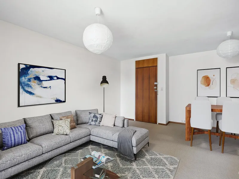 INVESTORS OR NESTERS!!