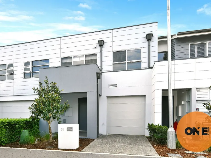 SPACIOUS & PERFECT FOR LARGE FAMILY HOME